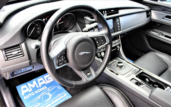 Jaguar XF cena 117800 przebieg: 22000, rok produkcji 2018 z Nowy Targ małe 529